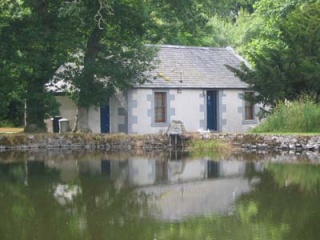 Holiday Cottage Reviews for Pond Cottage - Self Catering Property in Biggar, South Lanarkshire