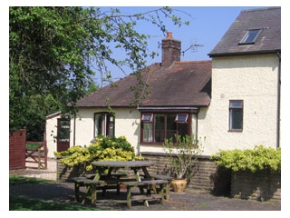 Holiday Cottage Reviews for Elms Farm Cottage - Holiday Cottage in Leicester, Leicestershire