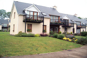 Holiday Cottage Reviews for THE WATERFRONT HOLIDAY VILLAGE - Self Catering in Dromod, Leitrim