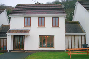 Holiday Cottage Reviews for 9 PINE COVE - Holiday Cottage in Dunmore East, Waterford