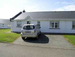 Holiday Cottage Reviews for 104 St Helens Village - Self Catering in St. Helens Village, Wexford