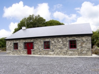 Holiday Cottage Reviews for Hazel Cottage - Self Catering Property in  County Clare, Clare
