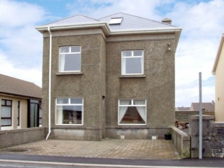 Holiday Cottage Reviews for Merrow Lodge - Self Catering in  County Kerry, Kerry