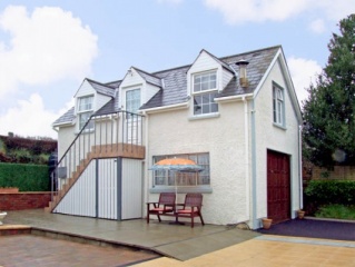 Holiday Cottage Reviews for Whispering Trees Apartment - Self Catering Property in  County Cork, Cork