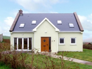 Holiday Cottage Reviews for 6 Glor Na Dtonn - Holiday Cottage in  County Cork, Cork