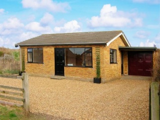 Holiday Cottage Reviews for Dunes Edge - Self Catering in Eccles-on-sea, Norfolk
