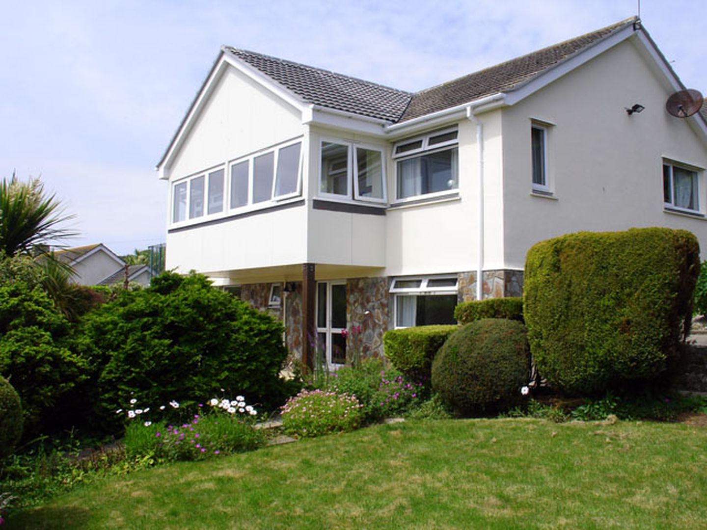 Holiday Cottage Reviews for 1 Gwelenys Road - Cottage Holiday in Mousehole, Cornwall inc Scilly