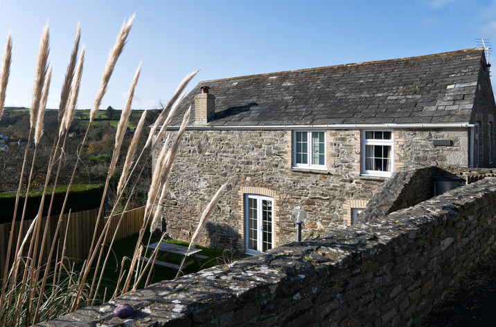 Holiday Cottage Reviews for Bryher Cottage - Holiday Cottage in Mawgan Porth, Cornwall inc Scilly