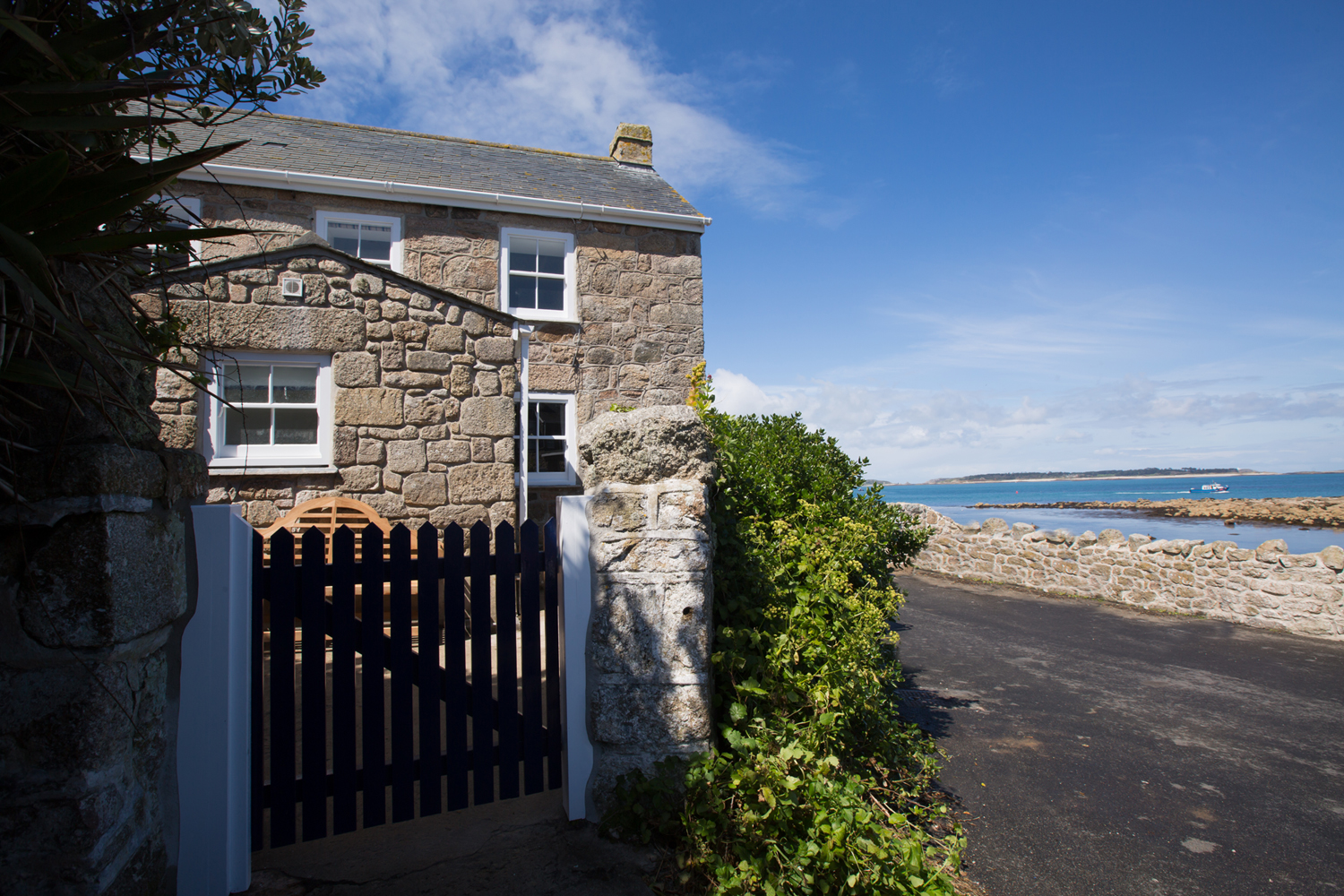 Holiday Cottage Reviews for Hendra Cottage - Self Catering in St Mary's, Cornwall inc Scilly