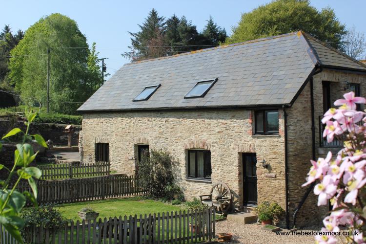 Holiday Cottage Reviews for Honeycott - Self Catering Property in Wheddon Cross, Somerset