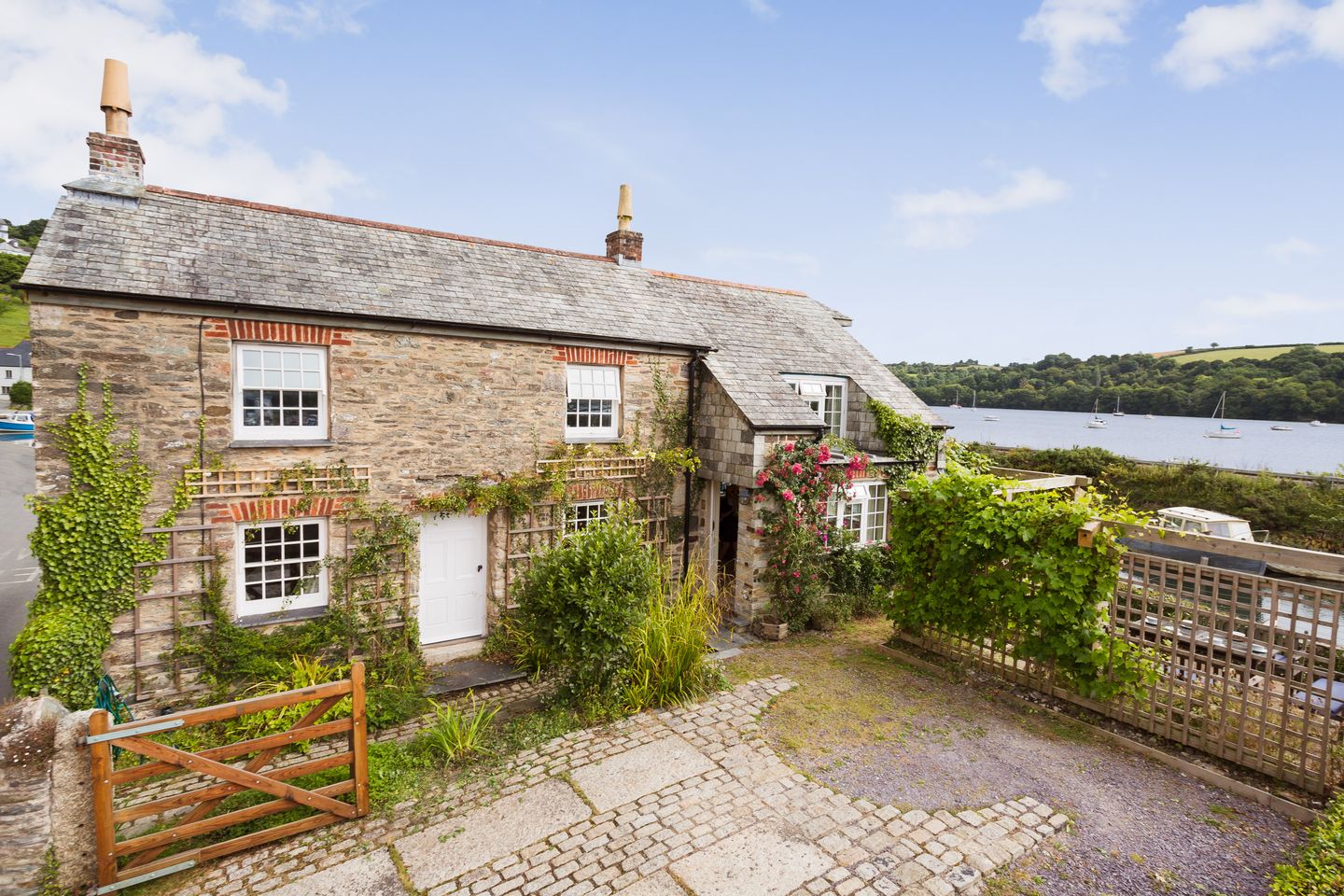 Holiday Cottage Reviews for Island House - Holiday Cottage in Golant, Cornwall inc Scilly