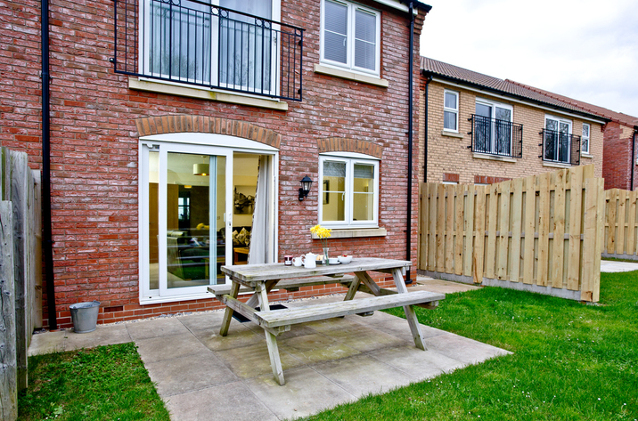 Holiday Cottage Reviews for Kingfisher Cottage, Lakeview Cottages - Self Catering Property in Bridgwater, Somerset
