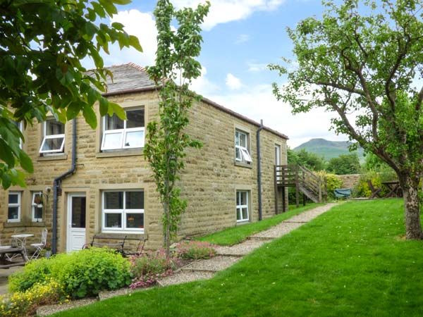 Holiday Cottage Reviews for Laurel Bank Cottage - Self Catering Property in Embsay, North Yorkshire
