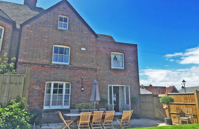 Holiday Cottage Reviews for Quay Corner - Cottage Holiday in Christchurch, Dorset