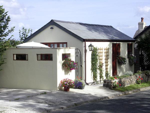 Holiday Cottage Reviews for Palmers Lodge - Self Catering Property in Egloskerry, Cornwall inc Scilly