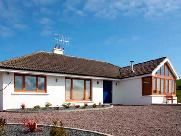 Holiday Cottage Reviews for Lough Cluhir Cottage - Self Catering Property in Castletownshend, Cork