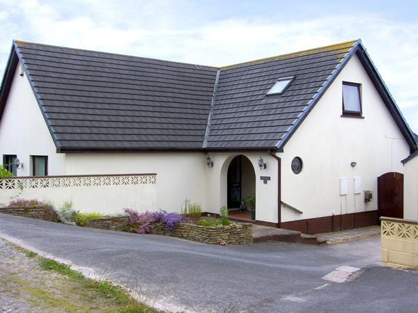 Holiday Cottage Reviews for Herons Reach - Holiday Cottage in Pembroke, Pembrokeshire