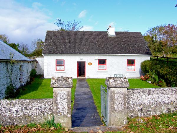 Holiday Cottage Reviews for Mickey's Cottage - Self Catering in Kinvara, Galway