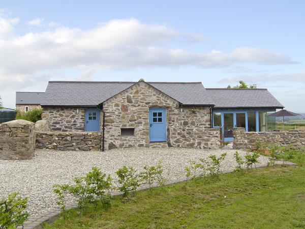 Holiday Cottage Reviews for Bwthyn Gwyn - Self Catering Property in Llanfairpwllgwyngyll, Isle of Anglesey