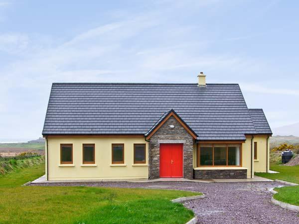 Holiday Cottage Reviews for Sunshine Cottage - Holiday Cottage in Liscannor, Clare
