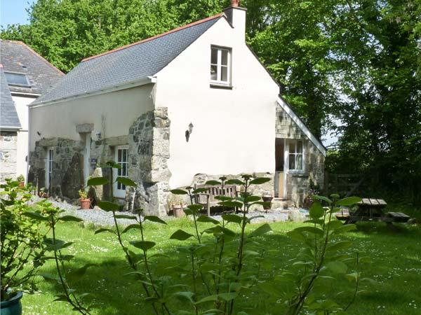 Holiday Cottage Reviews for Longhouse - Cottage Holiday in St Keverne, Cornwall inc Scilly