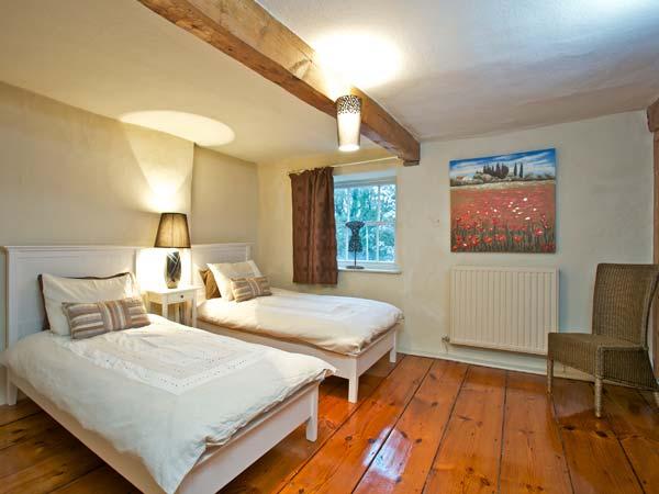 Holiday Cottage Reviews for Ty Fferm Bodlasan - Self Catering in Caergeiliog, Isle of Anglesey