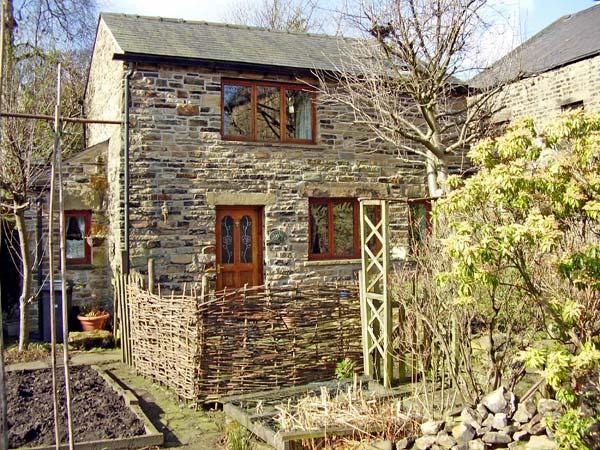 Holiday Cottage Reviews for Rowan Tree Cottage - Self Catering in Glossop, Derbyshire