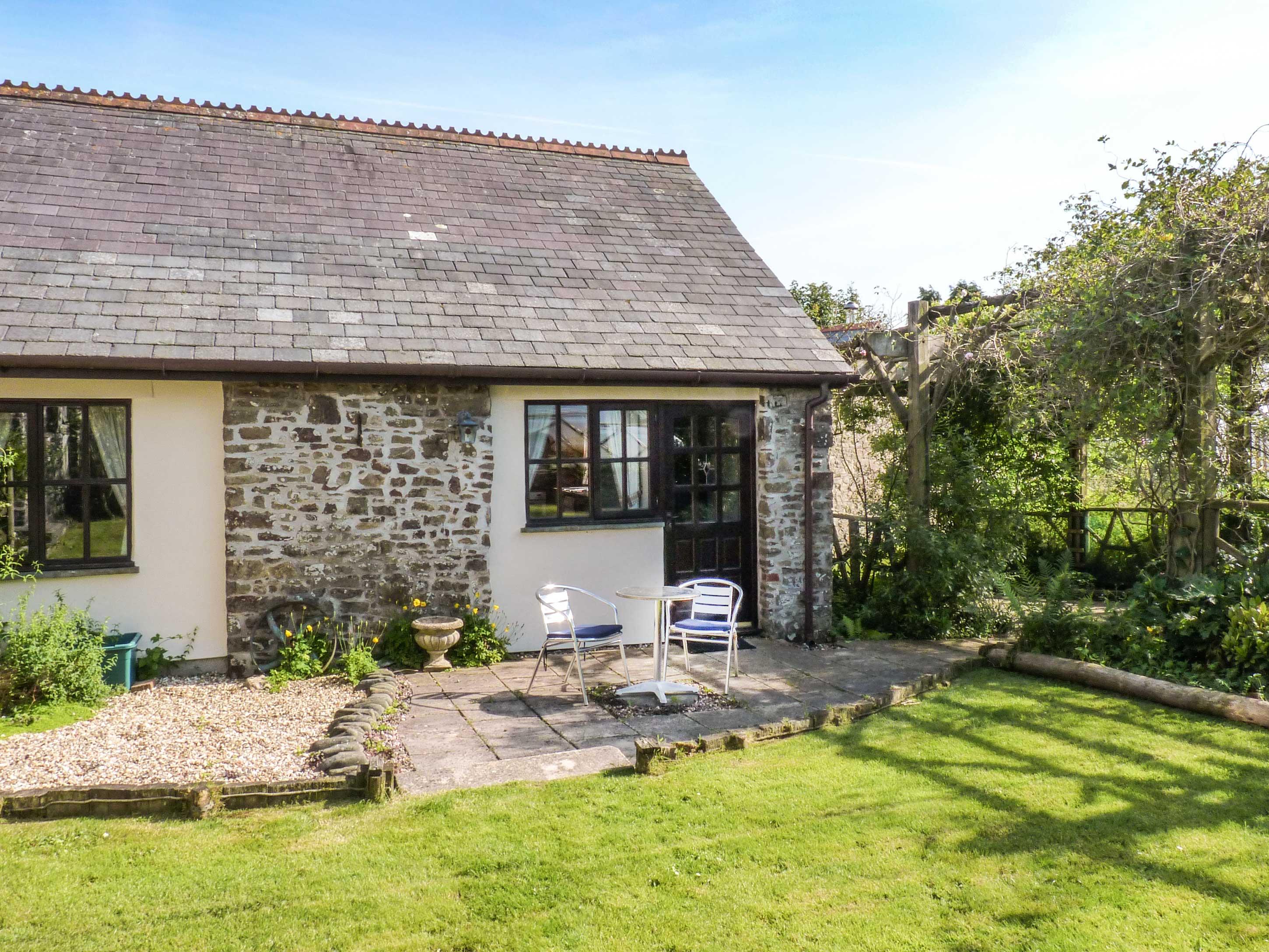 Holiday Cottage Reviews for Honey Bee Cottage - Holiday Cottage in Bradworthy, Devon