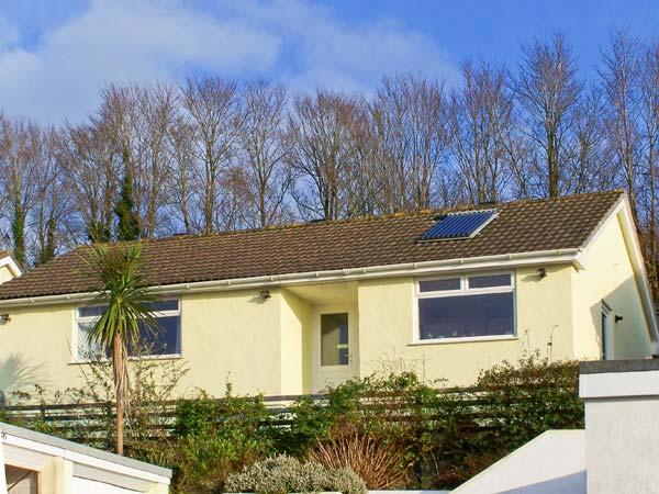 Holiday Cottage Reviews for Sunnyvista - Self Catering Property in Tywardreath, Cornwall inc Scilly