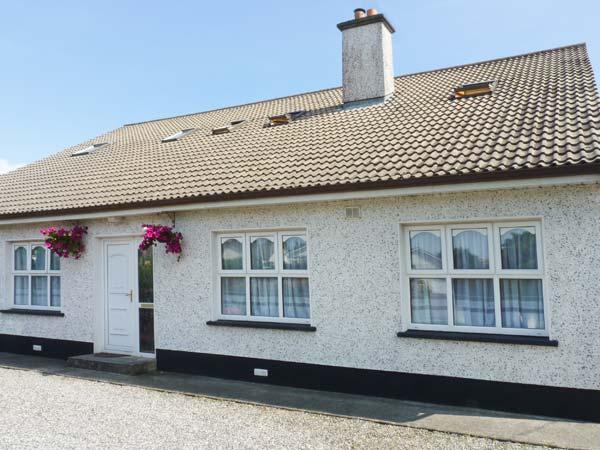 Holiday Cottage Reviews for Kiltartan House 2 - Cottage Holiday in Ballina, Mayo