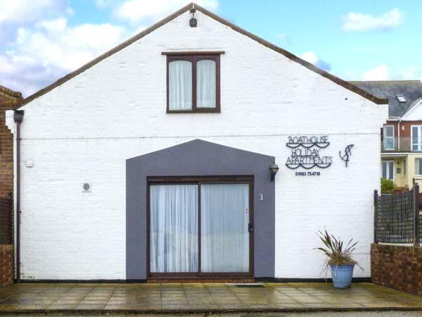 Holiday Cottage Reviews for North West Sea View No. 3 - Holiday Cottage in Yarmouth, Isle of Wight