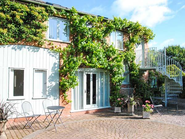 Holiday Cottage Reviews for The Stables Flat - Holiday Cottage in Worcester, Worcestershire