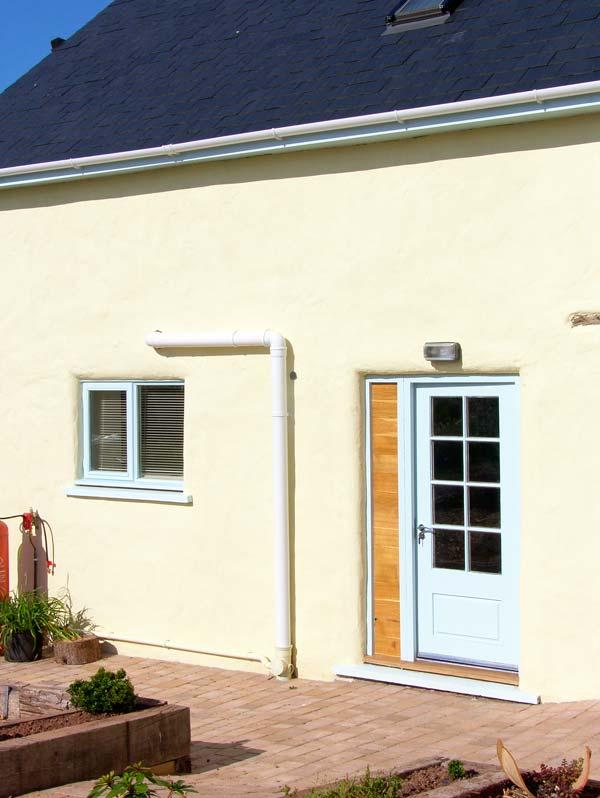 Holiday Cottage Reviews for Beekeeper's Cottage - Cottage Holiday in Pembroke, Pembrokeshire