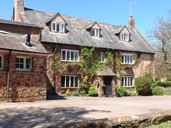Holiday Cottage Reviews for Dragon House - Cottage Holiday in Dunster, Somerset