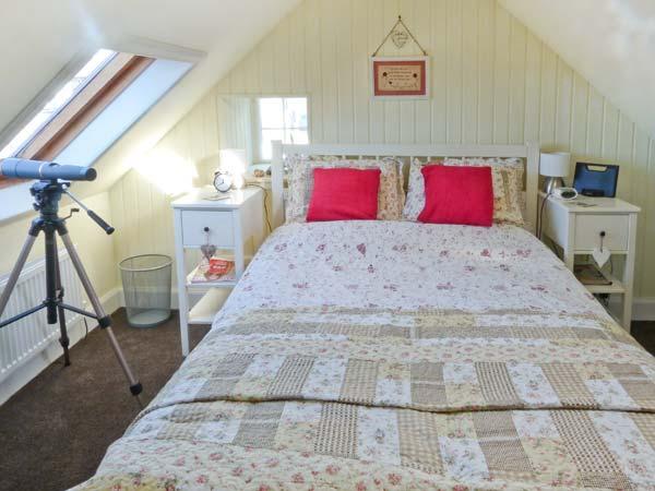 Holiday Cottage Reviews for Bwthyn Awel - Self Catering in Church Bay, Isle of Anglesey