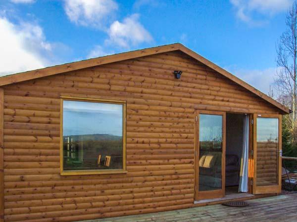 Holiday Cottage Reviews for Log Cabin at Furlongs Farm - Holiday Cottage in Tewkesbury, Gloucestershire