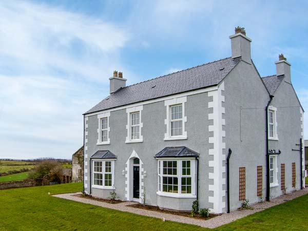 Holiday Cottage Reviews for Mountain View - Holiday Cottage in Rhosneigr, Isle of Anglesey