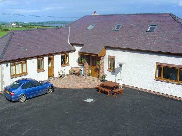 Holiday Cottage Reviews for Fferam Y Llyn - Holiday Cottage in Cemaes Bay, Isle of Anglesey