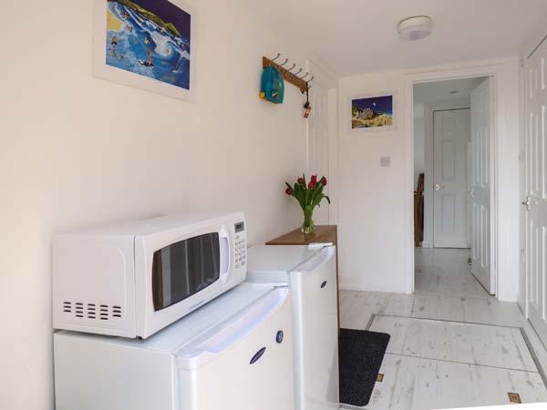 Holiday Cottage Reviews for Kingfisher - Self Catering Property in Cotswold Water Park, Gloucestershire