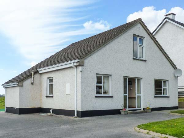 Holiday Cottage Reviews for 8 The Glebe - Holiday Cottage in Donegal Town, Donegal