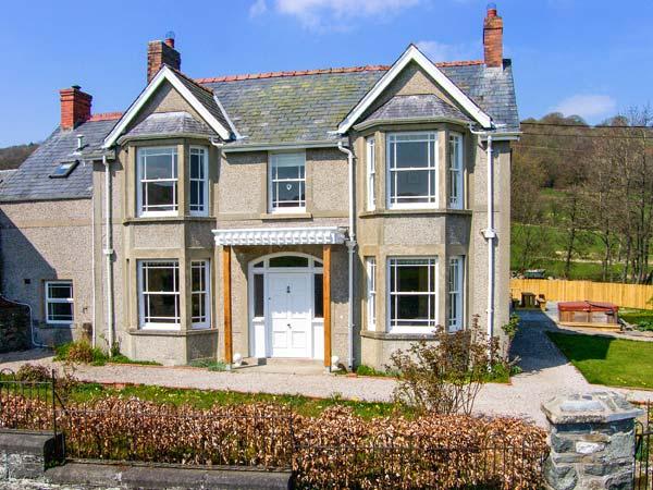 Holiday Cottage Reviews for The Farm House - Self Catering Property in Bala, Gwynedd