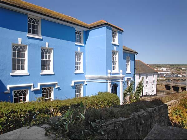 Holiday Cottage Reviews for The Abbey - Self Catering Property in Penzance, Cornwall inc Scilly