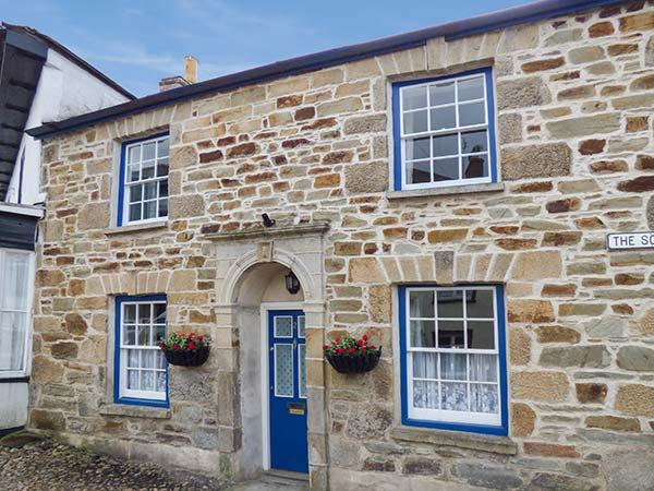 Holiday Cottage Reviews for 2 The Square - Self Catering Property in Chacewater, Cornwall inc Scilly