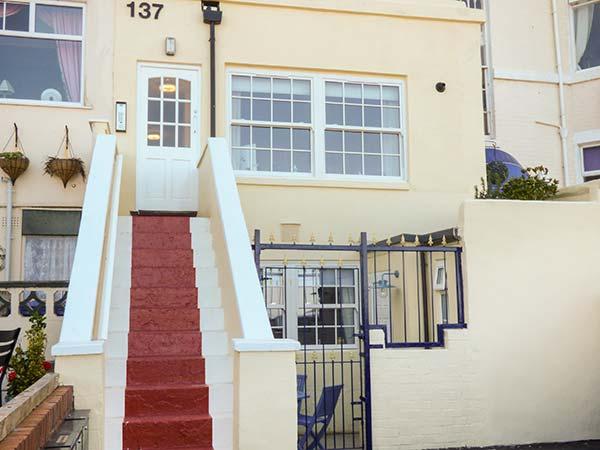 Holiday Cottage Reviews for Kittiwake - Holiday Cottage in Scarborough, North Yorkshire