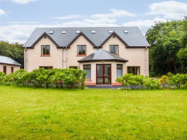 Holiday Cottage Reviews for Orchard House - Cottage Holiday in Ballyvaughan, Clare