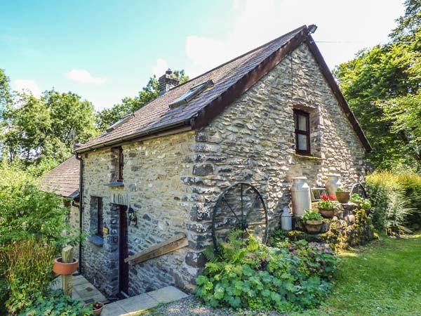 Holiday Cottage Reviews for Ty Twt - Cottage Holiday in Lampeter, Ceredigion