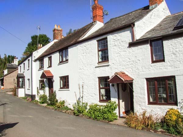 Holiday Cottage Reviews for Bronte Kingfisher Cottage - Self Catering Property in Lea, Herefordshire