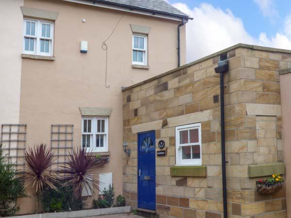 Holiday Cottage Reviews for Razorbill Cottage - Cottage Holiday in Whitby, North Yorkshire