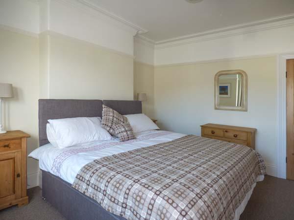 Holiday Cottage Reviews for Chi Lowen, 140 Atlantic Reach - Cottage Holiday in Newquay, Cornwall inc Scilly