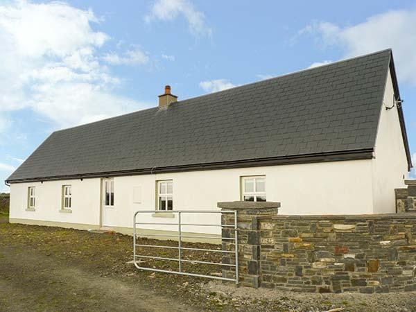 Holiday Cottage Reviews for Tig Fada - Cottage Holiday in Kilkee, Clare